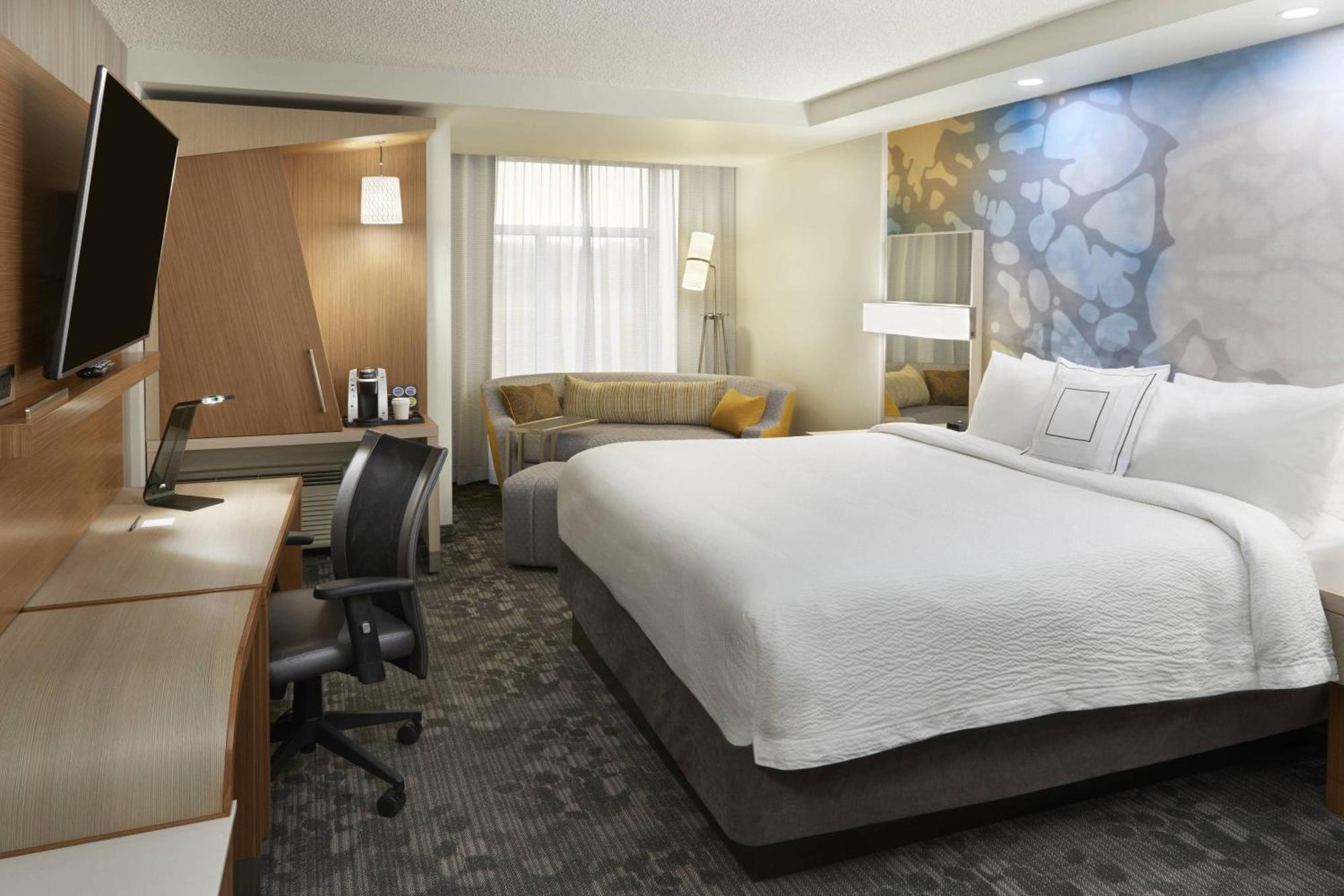 Courtyard By Marriott Oshawa Hotel Exterior foto