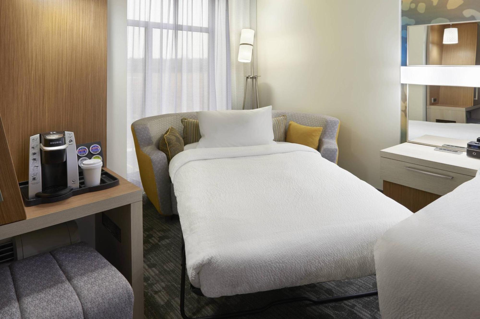 Courtyard By Marriott Oshawa Hotel Exterior foto